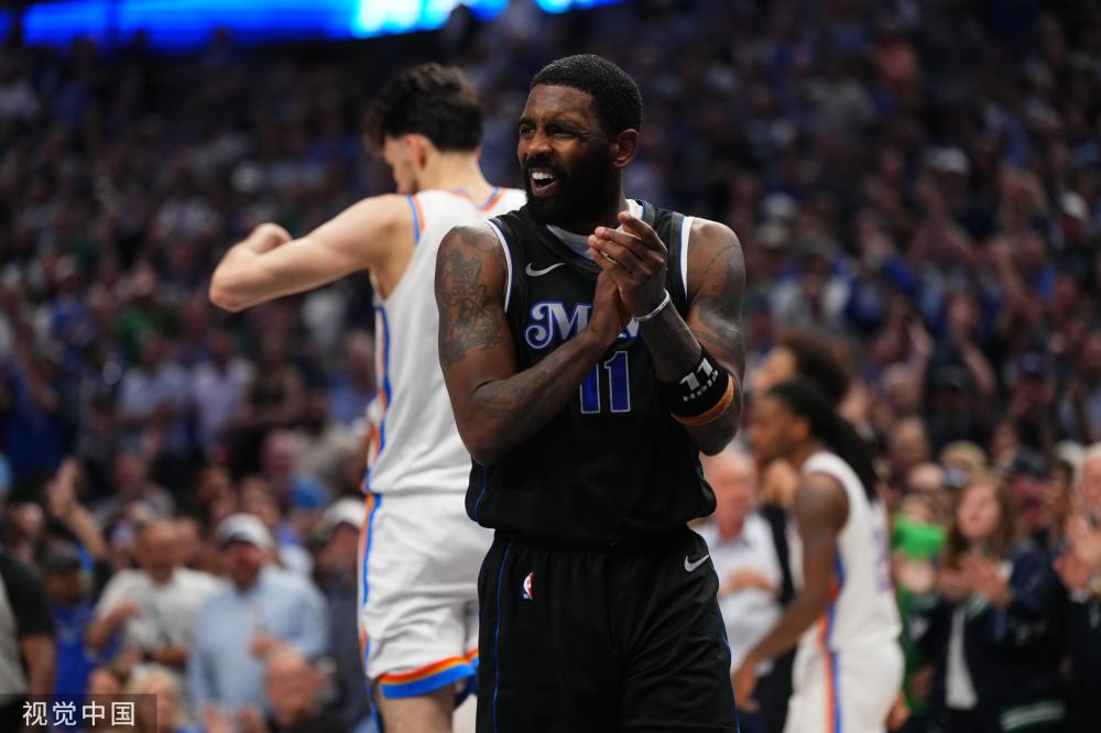 争抢点球成 争抢点球成